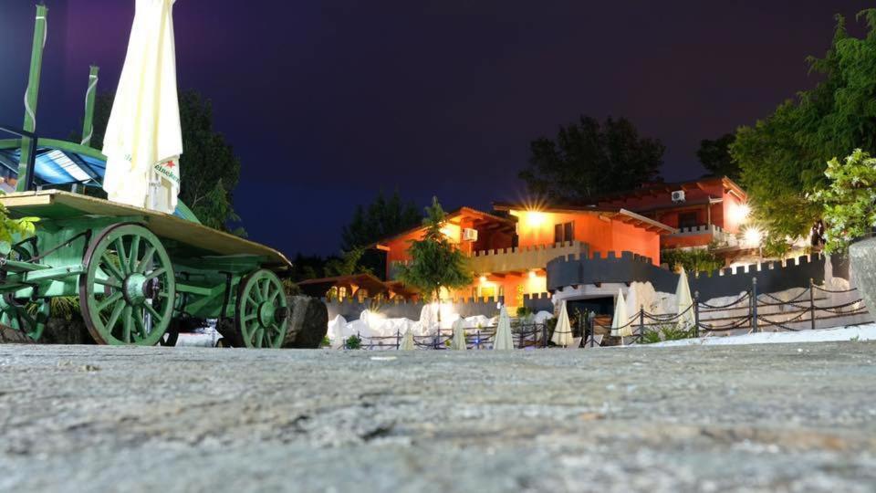 Relais Il Feudo Panzió Beltiglio Kültér fotó
