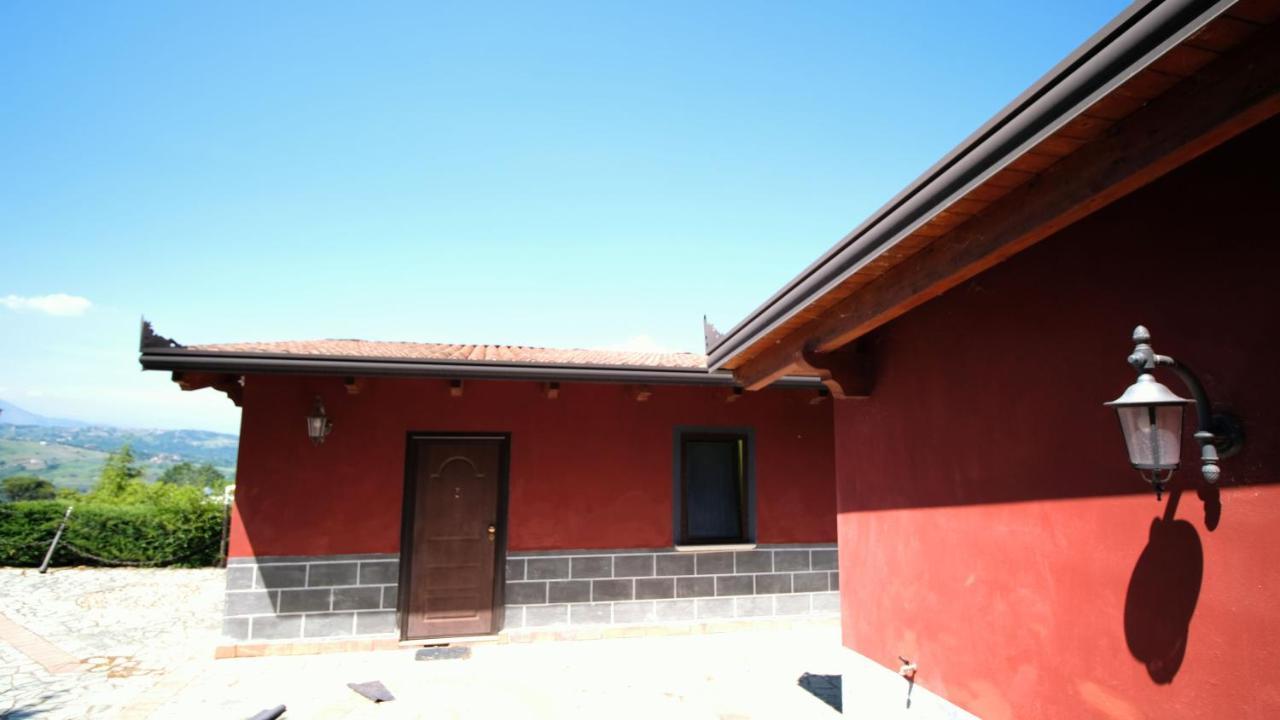 Relais Il Feudo Panzió Beltiglio Kültér fotó